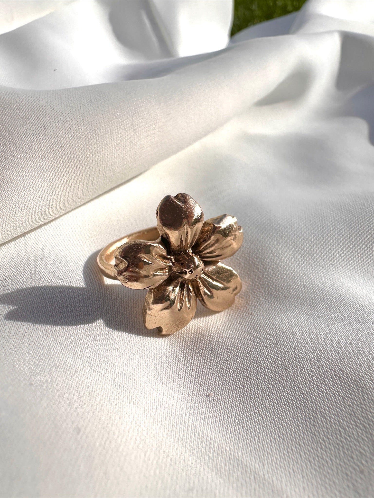 Flower ring