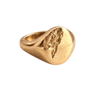 Signet ring