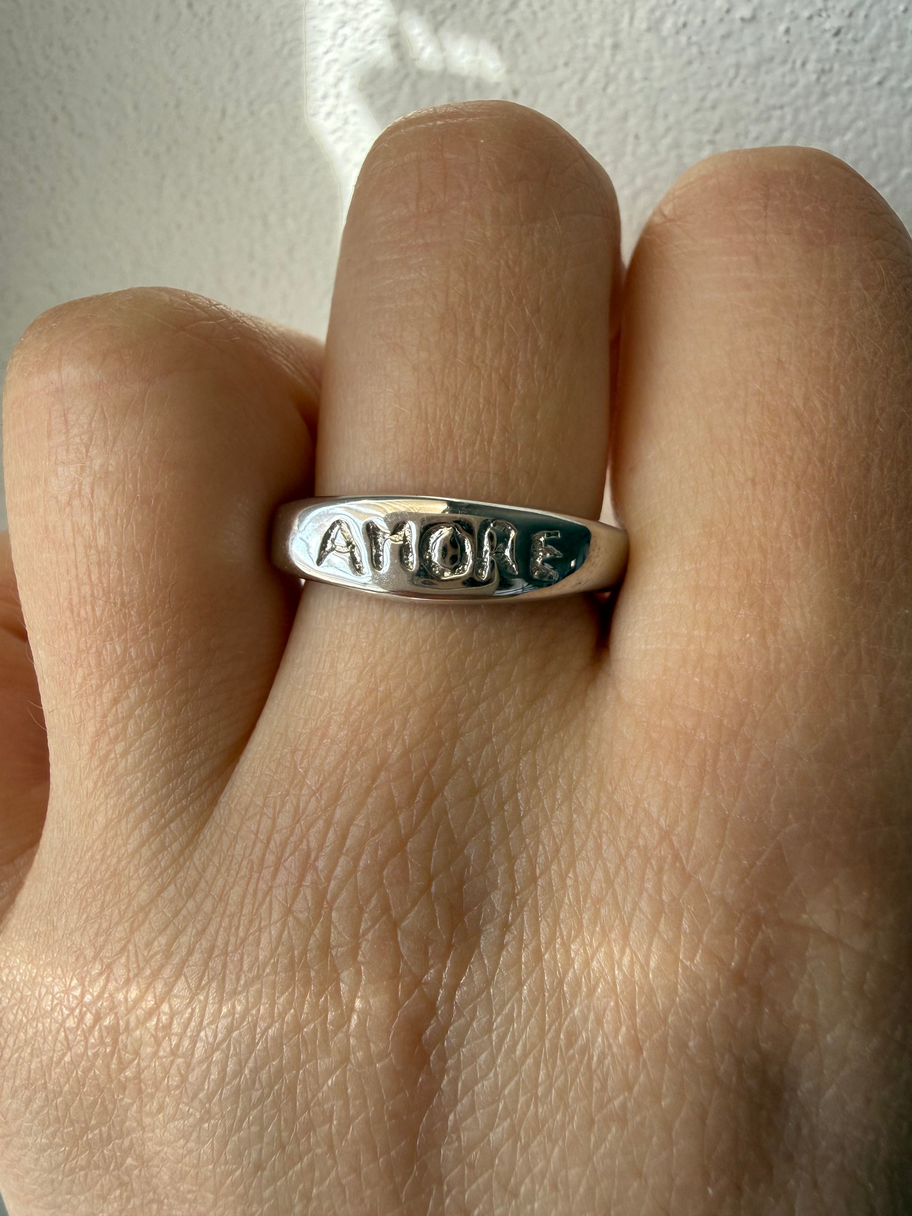 Amore ring silver