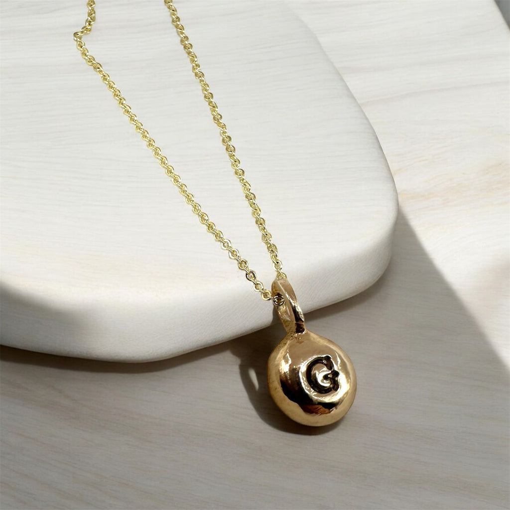Mini medallion necklace