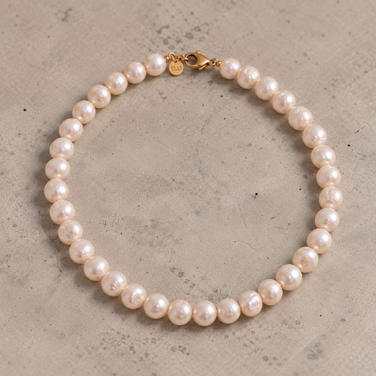L'amour Pearl necklace 9 mm