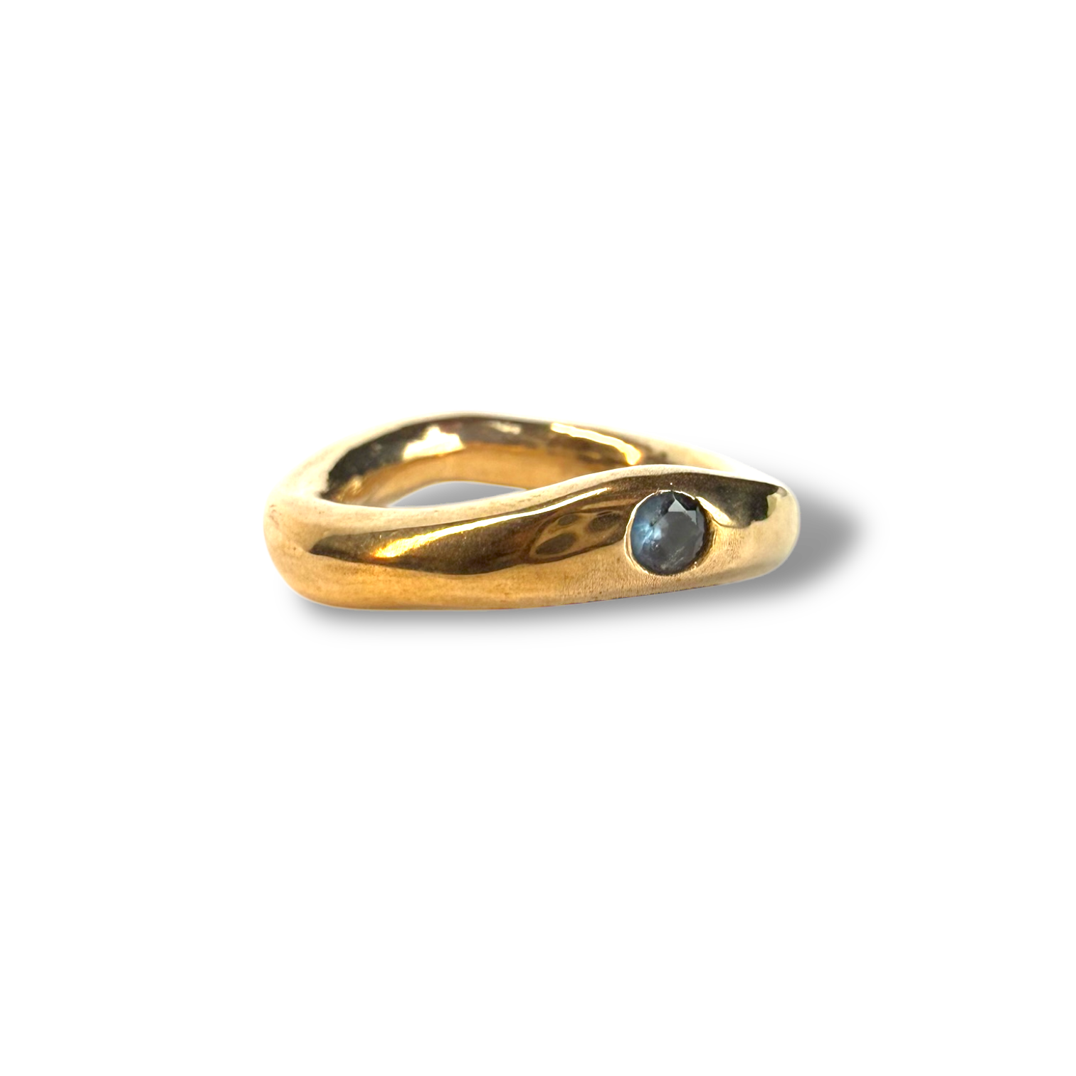 Wave blue spinel ring