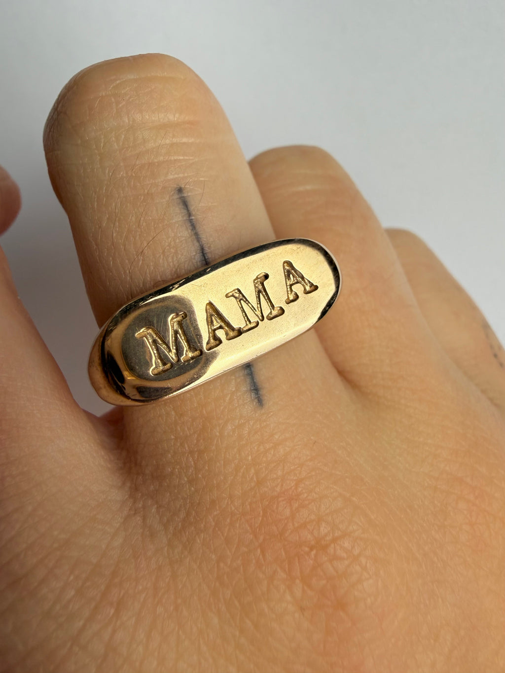 MAMA ring