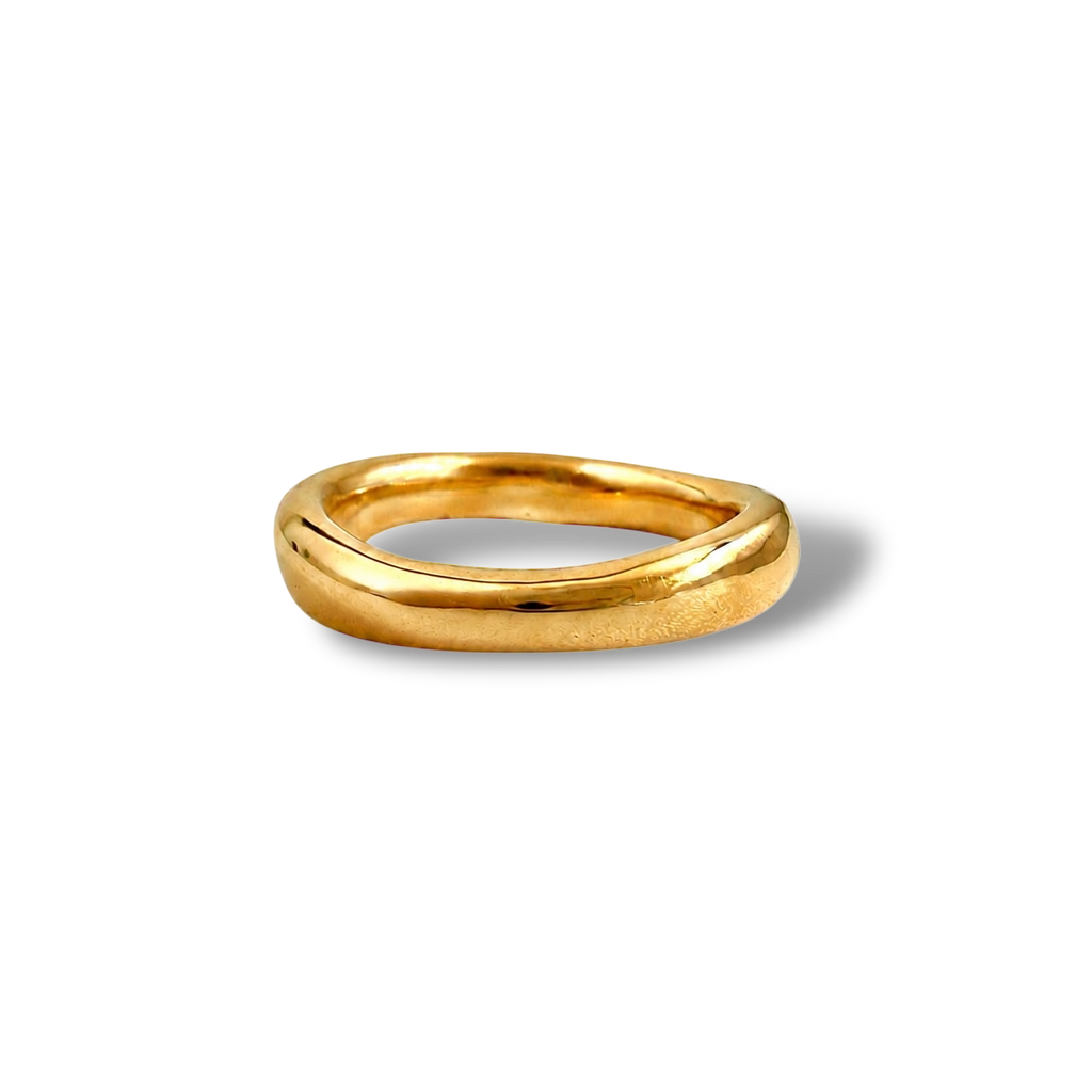Pinky ring
