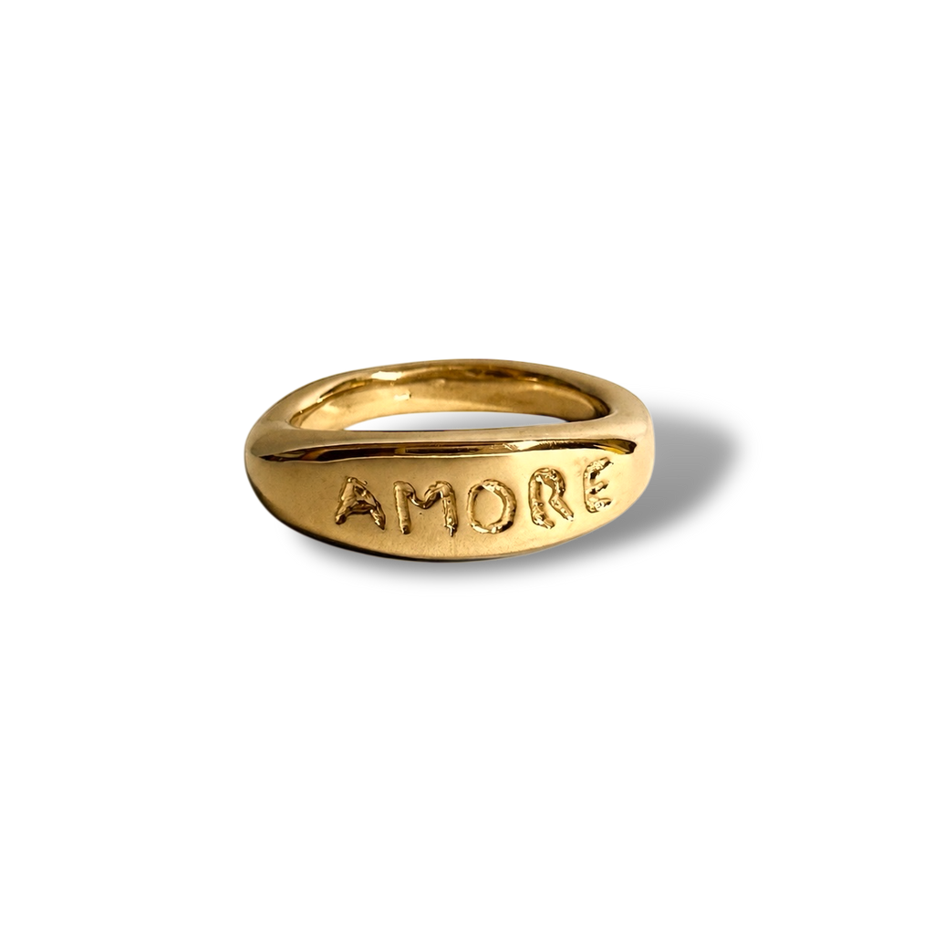 Amore ring