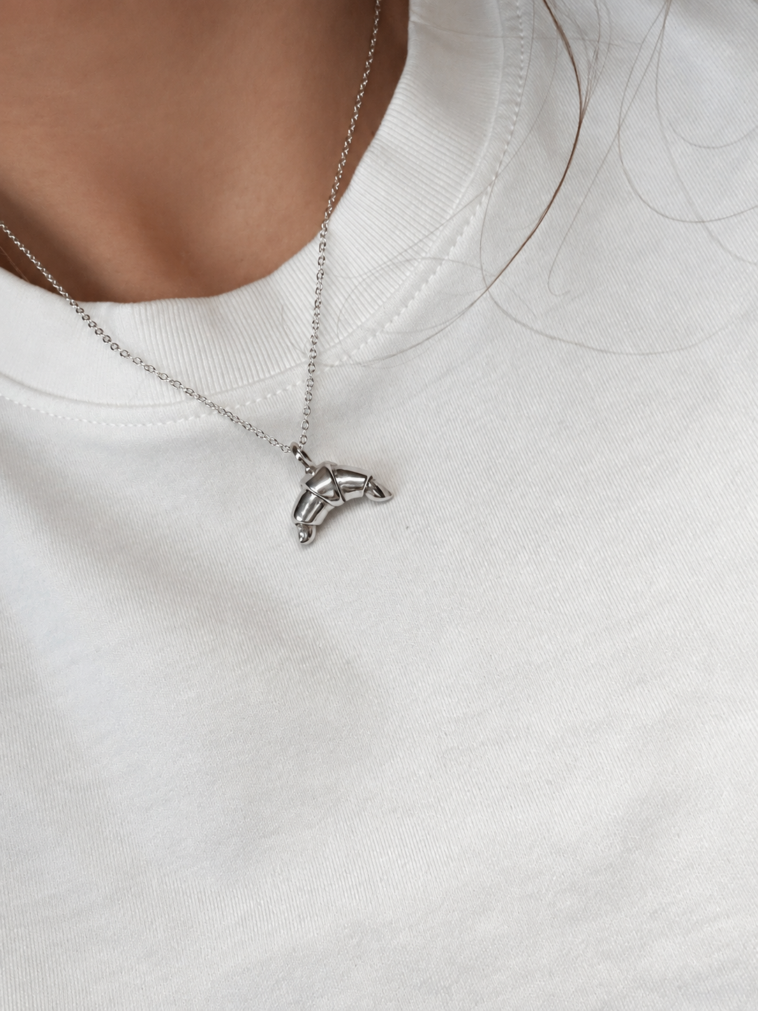 Croissant silver necklace