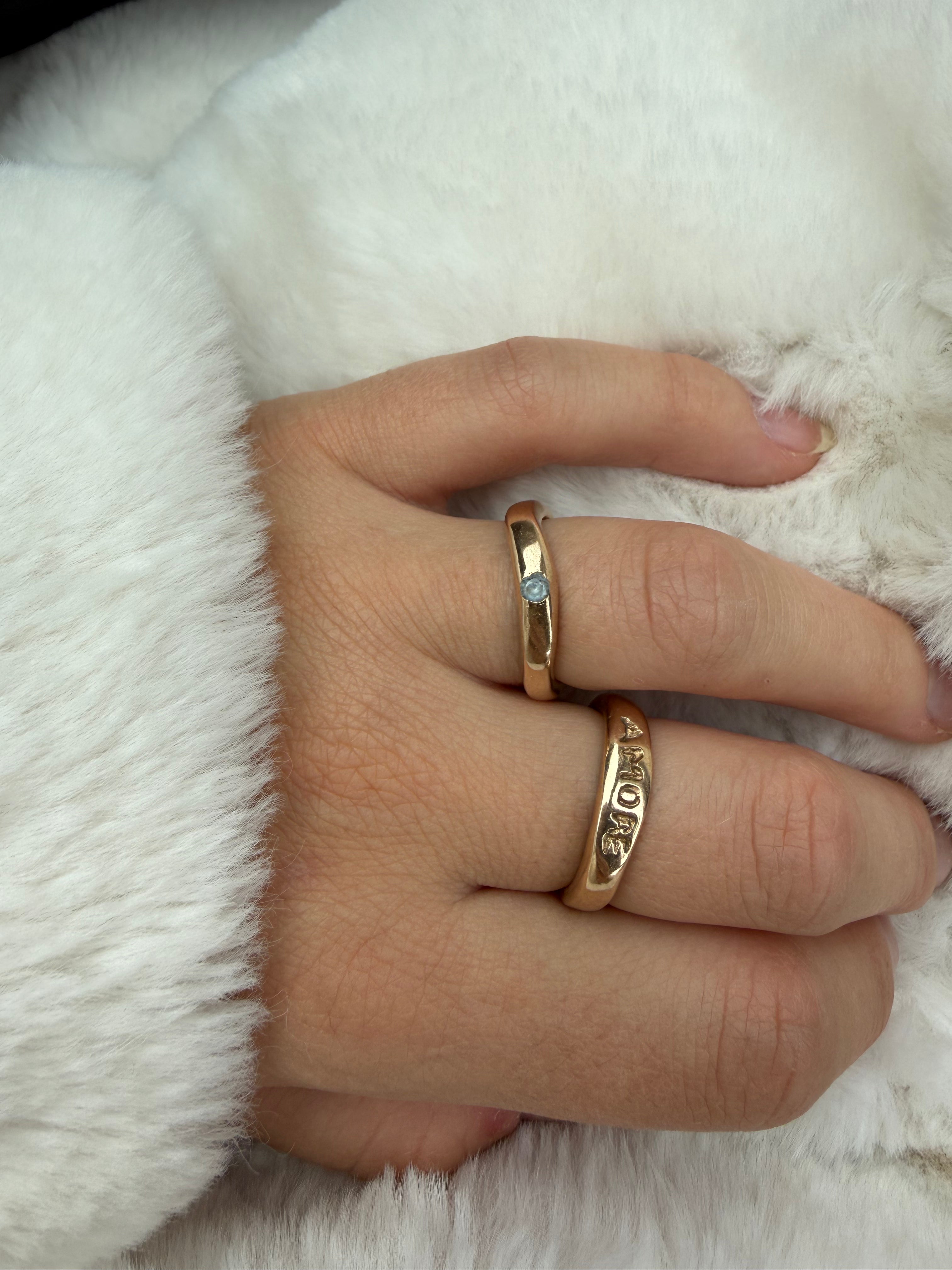 Wave blue spinel ring