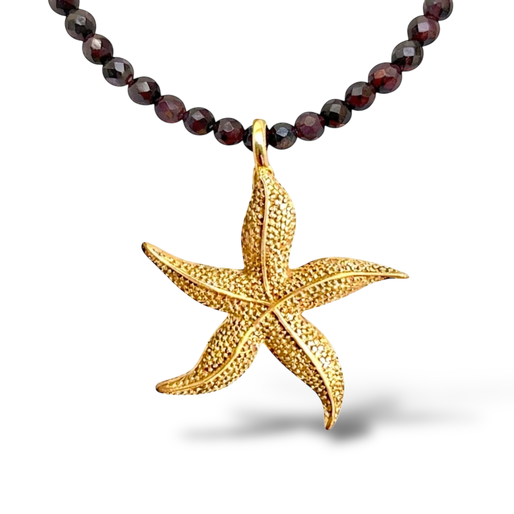 Astera Garnet necklace