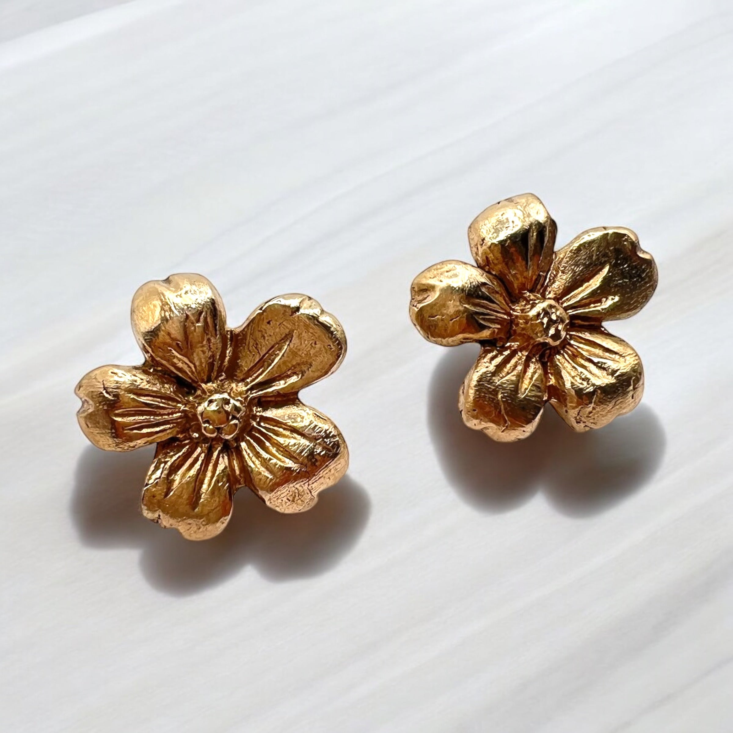 Flower earrings