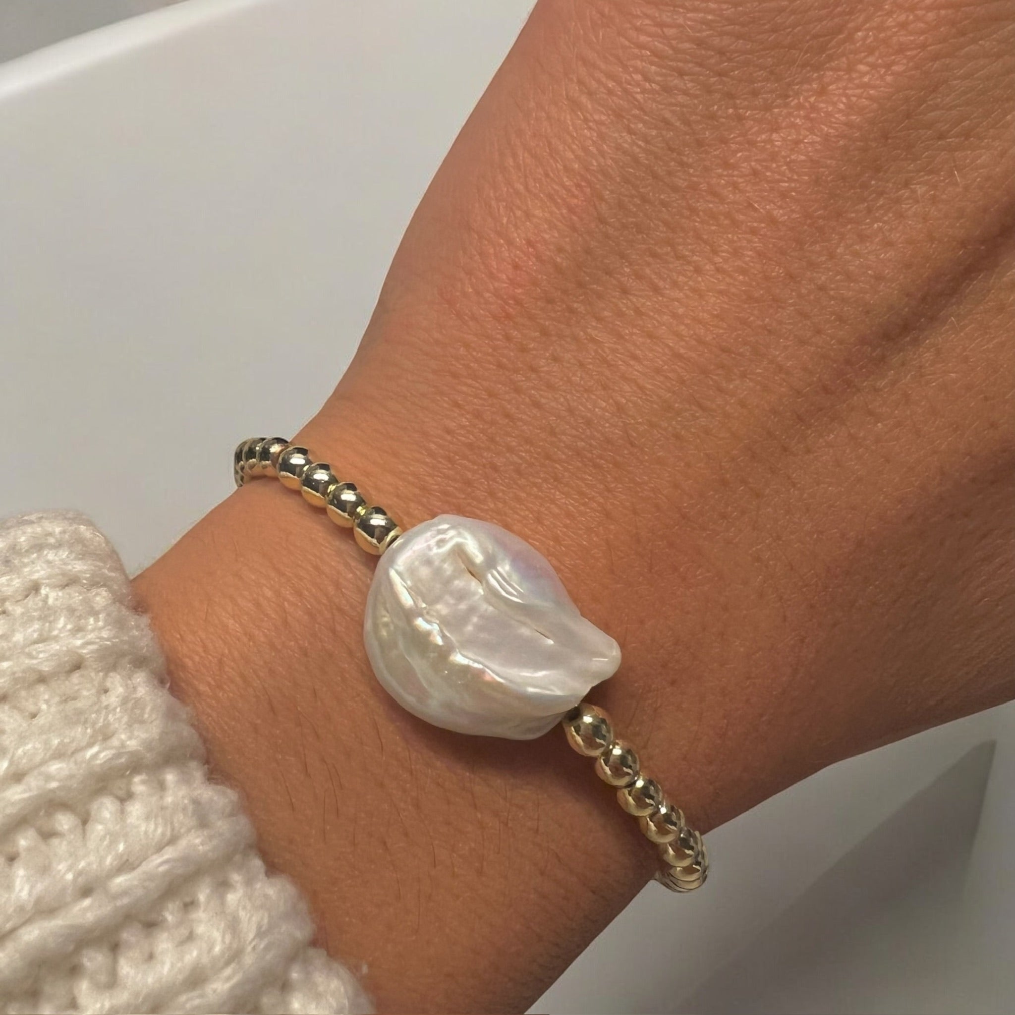 Baroque Gold Pearl bracelet