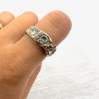 Megalo ring
