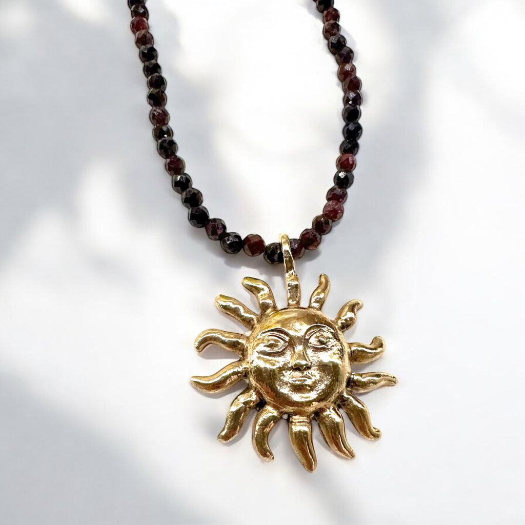 Sun garnet necklace