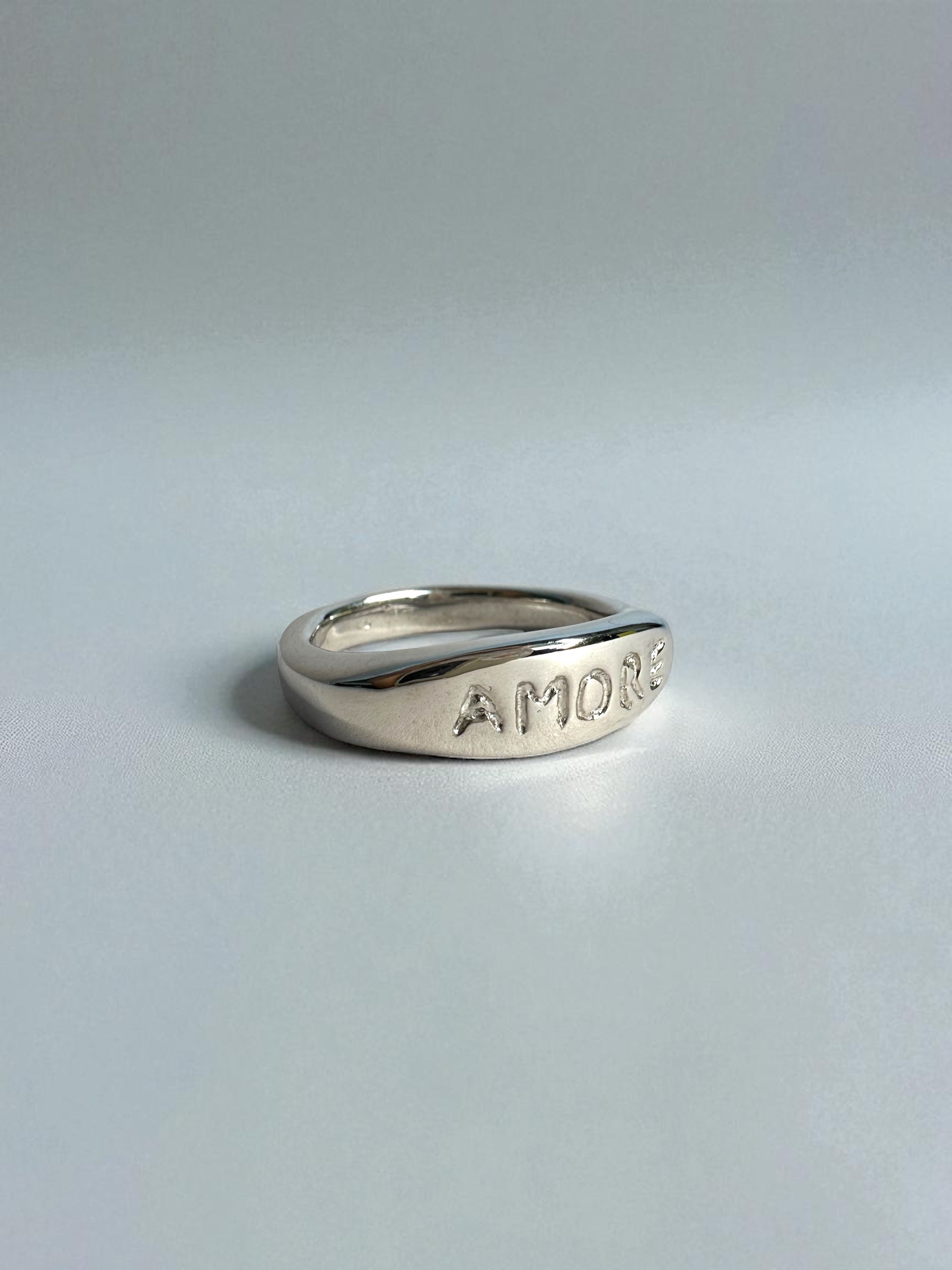 Amore ring silver