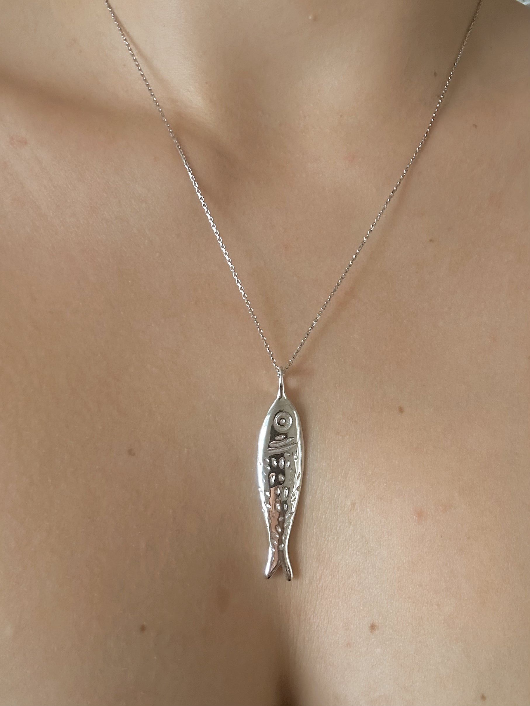 Sardine silver necklace